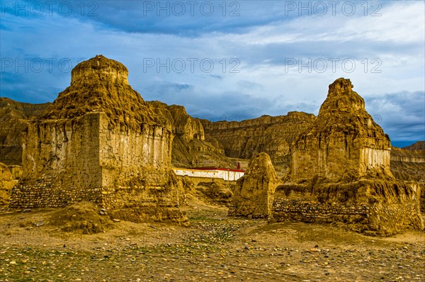 Stupas in the kingdom of Guge