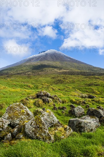 Ponta do Pico highest mountain of Portugal