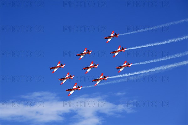 Formation flight of the Patrouille Suisse with the PC-7 team