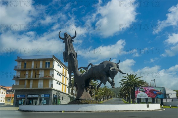 Bull race memorial