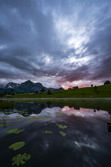 Schwendisee with reflection of the Altmann peak