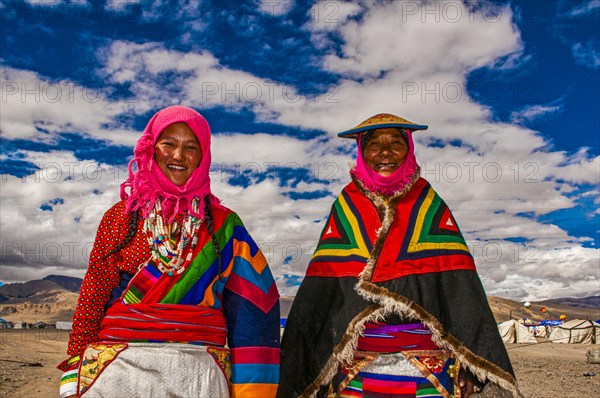 Traditional dressed women at the festival of the tribes in Gerze