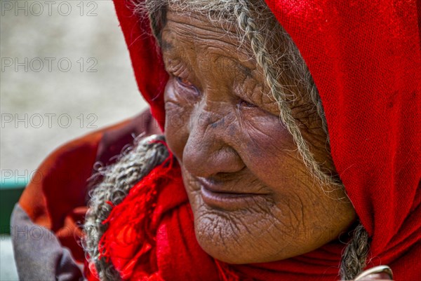 Old tibetan woman