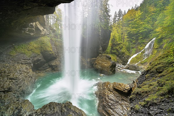 Berglistueber waterfall