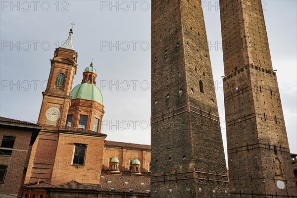 Garisenda and Asinelli towers
