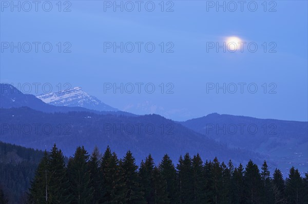 View of Rigi at full moon at dawn