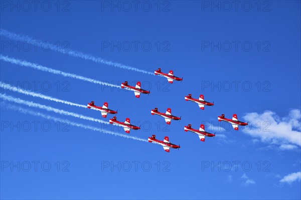 Formation flight of the Patrouille Suisse with the PC-7 team