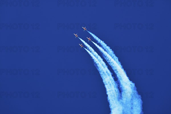 Formation flight of the Patrouille Suisse with the Northrop F-5E Tiger II