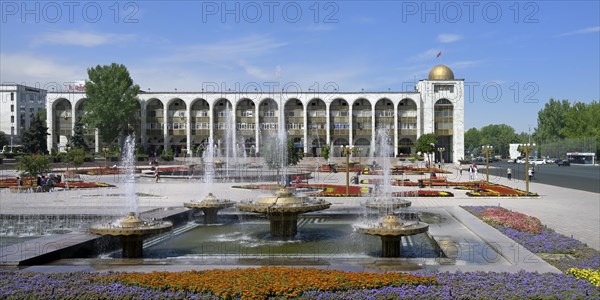 Fountain on the Ala-Too square