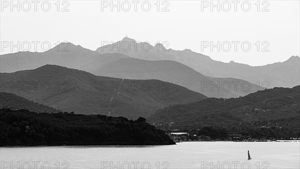 Sailing boat in the bay of Portoferraio