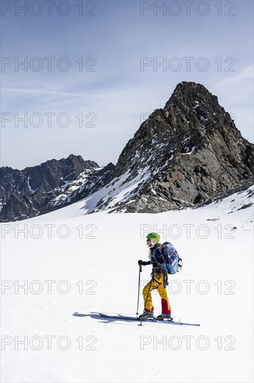 Ski tourers on the ascent