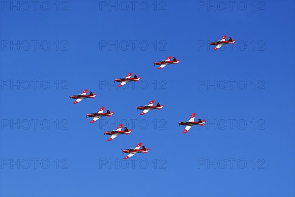 Formation flight of the Patrouille Suisse with the PC-7 team