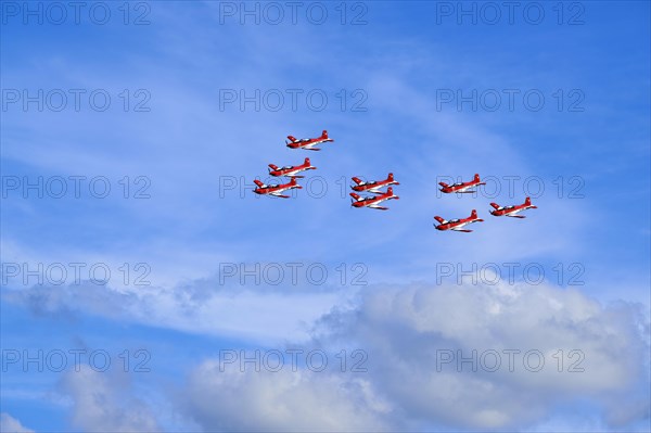 Formation flight of the Patrouille Suisse with the PC-7 team