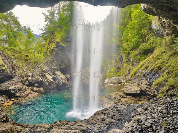 Berglistueber waterfall