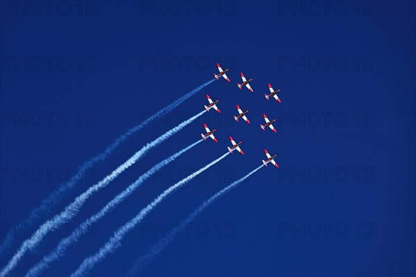 Formation flight of the Patrouille Suisse with the PC-7 team