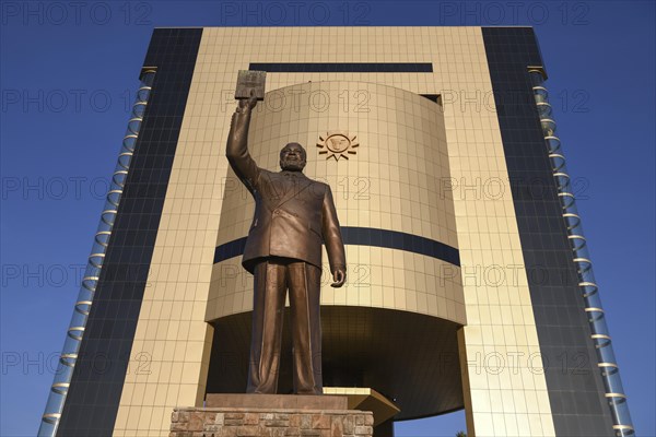 Statue of Sam Nujoma