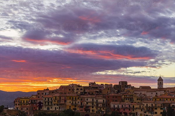 Evening mood over the idyllic mountain village of Capoliveri