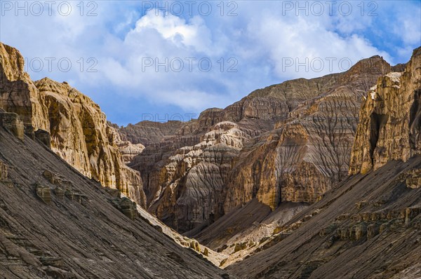 Dry canyon in the kingdom of Guge