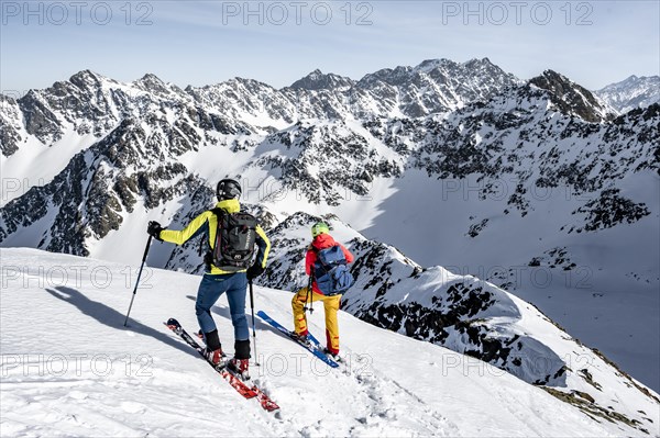 Ski tourers on the Sulzkogel