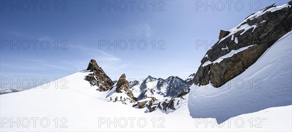 Ski tourers at the Turmscharte