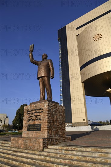 Statue of Sam Nujoma