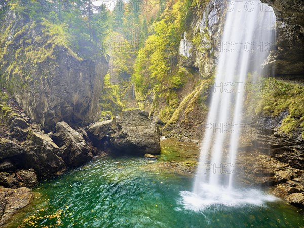 Berglistueber waterfall