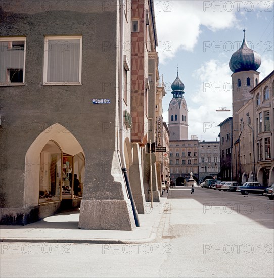 Hl. Geist-Strasse with tower of the parish church St. Nikolaus and the Heilig Geist Kirche