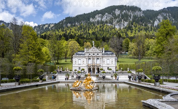 Royal Villa Linderhof Palace with fountain