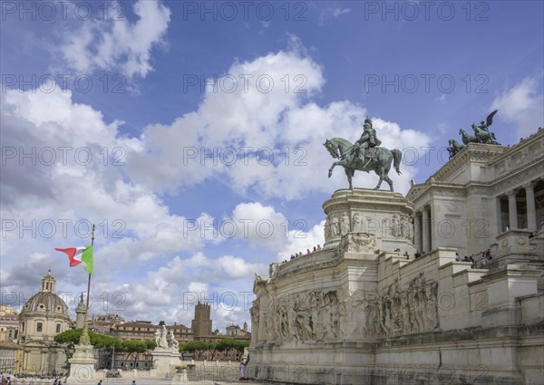 Equestrian statue of Victor-Emanuel Altare della Patria