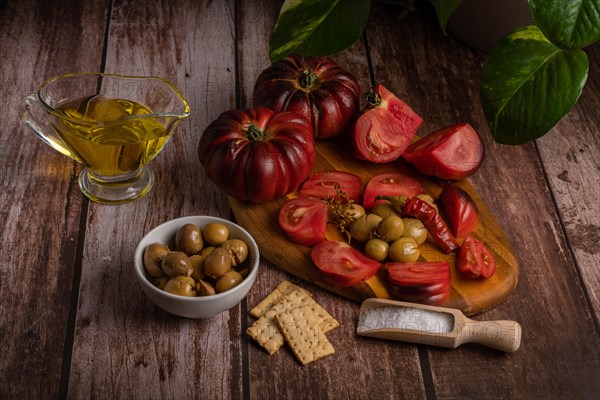 Organic moorish tomatoes with oil