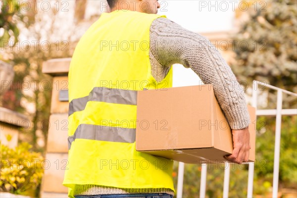 Package delivery driver from an online store