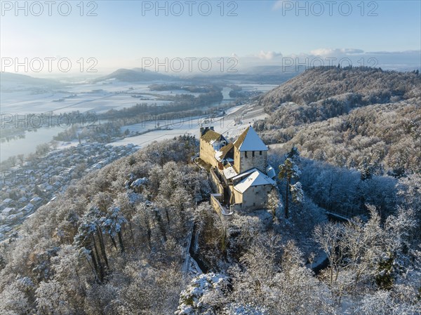 Hohenklingen Castle above Stein am Rhein in winter