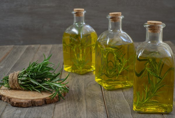 Andalusian olive oil with rosemary and garlic infusion