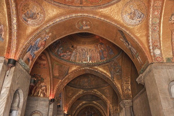 Narthex with Old Testament mosaics in the Basilica di San Marco