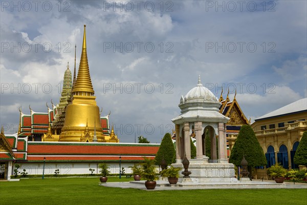 Phra Siratana Chedi