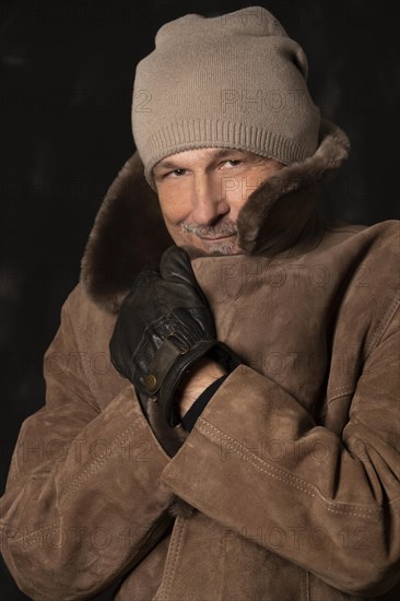 Elderly man in winter outfit