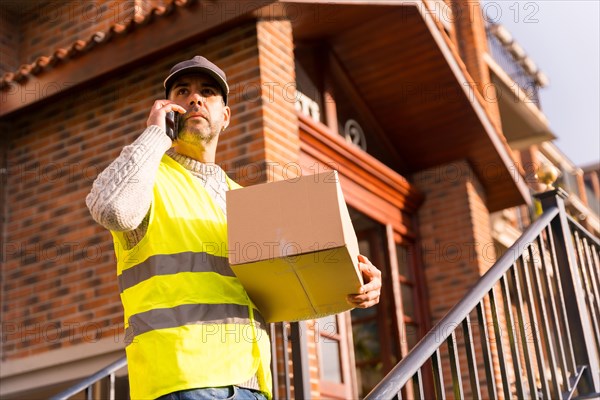 Package delivery man from an online store