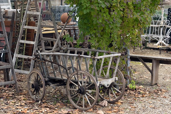 Antique handcart