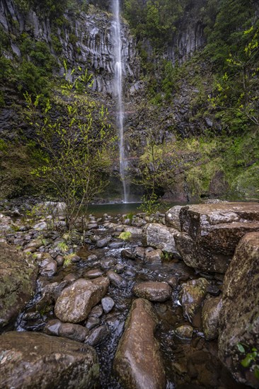 Lagoa do Vento with Upper Risco Waterfall