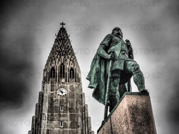 Statue of the first explorer of America Leifur Eiriksson in front of Hallgrimskirkja