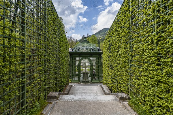 Royal Villa Linderhof Palace with fountain