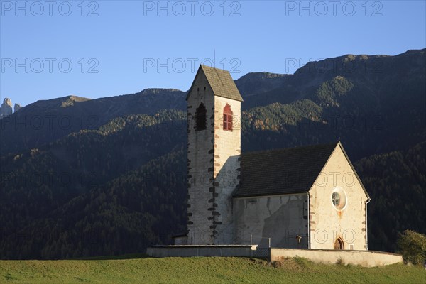 Church Church of St. Jakob am Joch in the Villnoess Valley