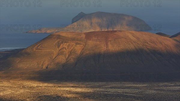 Beautiful soft wintry morning light