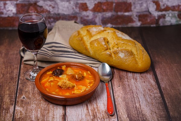 Clay casserole with Madrid-style stewed tripe