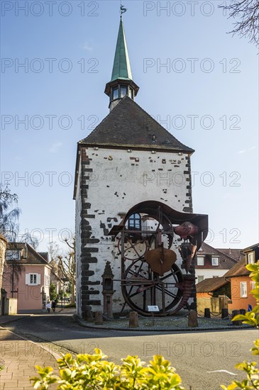 Sculpture Wheel Stage by Helmut Lutz in front of the Hagenbach Tower