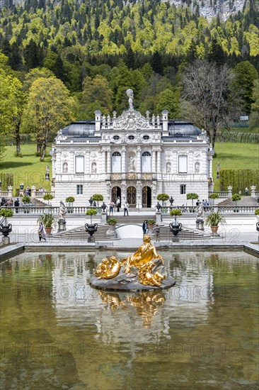 Royal Villa Linderhof Palace with fountain