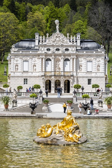 Royal Villa Linderhof Palace with fountain