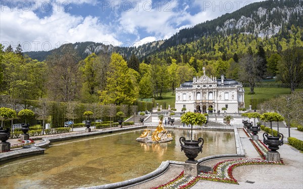 Royal Villa Linderhof Palace with fountain