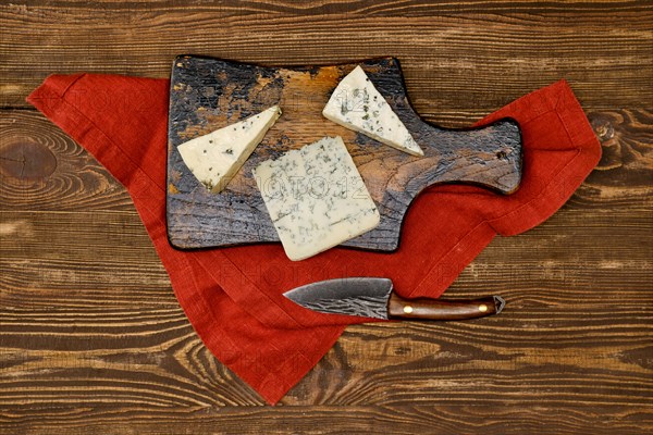 Top view of different types of blue cheese