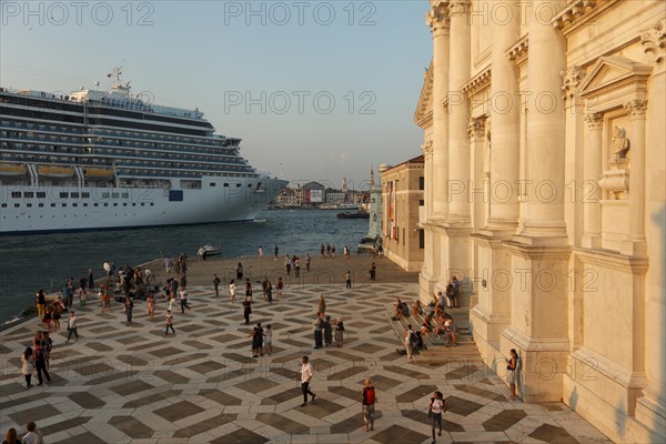 Cruise ship passing the island of San Giorgio Maggiore